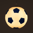 GloboStar® FOOTBALL 00644 Παιδικό Κρεμαστό Φωτιστικό Μπάλα Μονόφωτο 1 x E27 IP20 Λευκό & Μπλε Γυαλί - Μ15 x Π15 x Y18cm