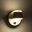 GLOBOSTAR® REGENCY 61374 Μοντέρνο Φωτιστικό Τοίχου - Απλίκα Ξενοδοχείου Reading Light με Φορτιστή USB 3A LED 8W 920lm 120° AC 220-240V IP20 Φυσικό Λευκό 4500K - Λευκό - Μ12 x Π12 x Υ13cm - 3 Χρόνια Εγγύηση
