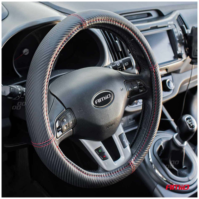 ΚΑΛΥΜΜΑ ΤΙΜΟΝΙΟΥ SWC-38 M 37-39cm ΣΕ ΜΑΥΡΟ CARBON ΧΡΩΜΑ ΜΕ ΚΟΚΚΙΝΗ ΡΑΦΗ ΑΜΙΟ - 1 ΤΕΜ.