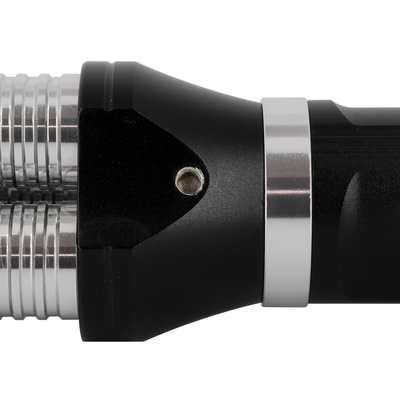 GloboStar® 79025 EXTREME Φορητός Επαναφορτιζόμενος Φακός LED CREE XHP50 30W 3000lm με 3 Modes & 3 x Μπαταρίες 18650 20400mAh Li-ion και με Φόρτιστή Αυτοκινήτου & Πρίζας Αδιάβροχος IP65 Ψυχρό Λευκό 6000K