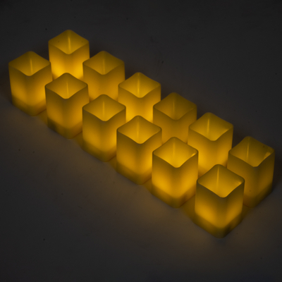 GloboStar® CANDLE 79539 ΣΕΤ 12 x Διακοσμητικά Realistic Κεράκια με LED Εφέ Κινούμενης Φλόγας - Μπαταρίας 12 x CR2032 Θερμό Λευκό 2700K Μπεζ L3.7 x W3.7 x H5.5cm