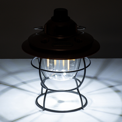 GloboStar® 85697 Αυτόνομο Φανάρι Camping LED 4W USB 2.0 με Επαναφορτιζόμενη Μπαταρία 1 x 18650 2000mAh Li-ion Power Bank IP20 Dimmable Καφέ με Διάφανο Γυαλί CCT Εναλλαγή Φωτισμού μέσω On/Off All In One Ψυχρό 6000K+Φυσικό 4500K+Θερμό 2700K Φ13.5 x Υ17.5cm