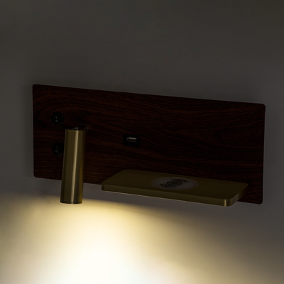 GloboStar® PALADIN 61362 Μοντέρνο Φωτιστικό Τοίχου - Απλίκα Ξενοδοχείου Bed Side LED 6W 720lm 36° AC 220-240V - Reading Light & Κρυφός Φωτισμός - Φορτιστές USB 3A & Wireless 20W - Μ30 x Π11 x Υ12cm - Φυσικό Λευκό 4500K - Ξύλο & Χρυσό - Δεξί