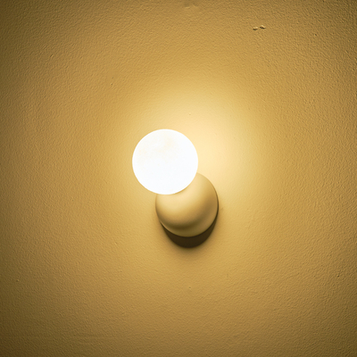 ΑΠΛΙΚΑ TOIXOY ΜΕΤΑΛΛΙΚΗ LED G9 MAX 25W 100X120mm ΛΕΥΚΟ ARTE ILLUMINA TERPSI