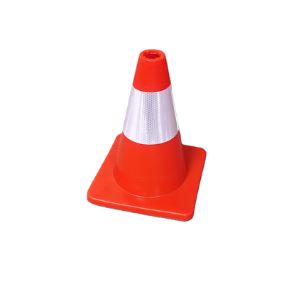 Κώνος σήμανσης PVC εύκαμπτος ύψος 30cm, βάρος 0,6Kg. Κατασκευάζεται απο μαλακό PVC, επανέρχεται στο αρχικό του σχήμα αν πατηθεί, διαθέτει λευκή ανακλαστική ταινία. Ελάχιστη ποσότητα για επαρχία 5τεμ. / 7091