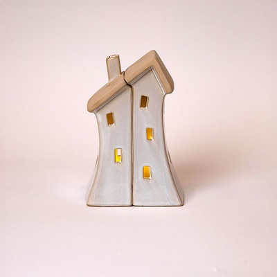 ΚΕΡΑΜΙΚΑ ΣΠΙΤΑΚΙΑ ΜΕ ΠΑΡΑΘΥΡΟ ΚΑΡΔΙΑ, ΦΩΤΙΖΟΜΕΝΑ, OFF WHITE, 11x7x16.7cm