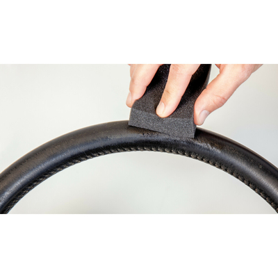 KIT ΑΝΑΝΕΩΣΗΣ ΚΑΙ ΠΡΟΣΤΑΣΙΑΣ ΔΕΡΜΑΤΩΝ ΣΕ ΜΑΥΡΟ ΧΡΩΜΑ QUIXX BLACK LEATHER COLOUR KIT 50ml