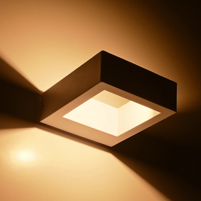 kelvo® AURA KLV-101-0118 Μοντέρνο Φωτιστικό Τοίχου - Απλίκα LED 7W 875lm 45° AC 220-240V Αδιάβροχο IP65 Θερμό Λευκό 2700K - Bridgelux COB Chip & TÜV SÜD Driver - Λευκό Ματ - Μ15 x Π12.5 x Υ4.5cm - 5 Χρόνια Εγγύηση