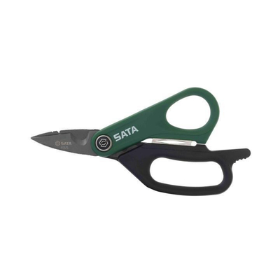 Λεπίδες ακριβείας με ακονισμένες άκρες για πιο κοφτερές κοπές και μεγαλύτερη διάρκεια ζωής της λεπίδας. Οδοντωτό πίσω κόφτη ικανός για διάτρηση πλαστικών σωλήνων. Ενσωματωμένοι απογυμνωτές καλωδίων στη λεπίδα του ψαλιδιού για γρήγορη και εύκολη απογύμνωση καλωδίων. Grip-Zone στις λαβές για σφίξιμο των καπακιών καλωδίων και σύσφιξη χαμηλής τάσης συνδέσεων. Λεπίδες επικαλυμμένες με τιτάνιο για αντίσταση στη διάβρωση, ανθεκτικότητα και μεγαλύτερη διάρκεια ζωής του εργαλείου. Λαβές με άνετη επένδυση και υφή μαλακής λαβής που προσφέρουν κορυφαία άνεση και έλεγχο. Χρησιμοποιούνται για το κόψιμο χαρτιού, χαρτονιού, κλωστής, καλωδίων και άλλων υλικών. / ST93125