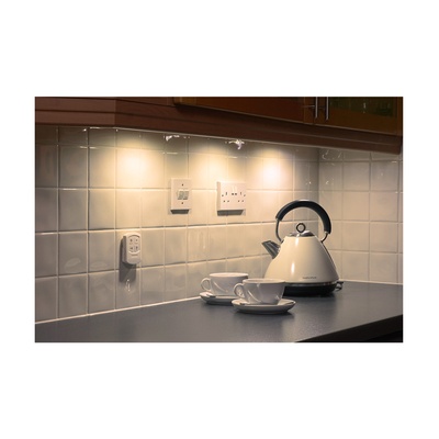 GLOBOSTAR® NEONSIGN 78575 Διακοσμητικό Φωτιστικό Τοίχου Νυκτός με RF Ασύρματο Χειριστήριο LED 2W 180lm 120° DC 3.6V με 3xAA Μπαταρίες IP20 Θερμό Λευκό 2700K Dimmable - Μ9 x Π2.3 x Υ9cm - Πακέτο 3 Τεμαχίων - 2 Χρόνια Εγγύηση