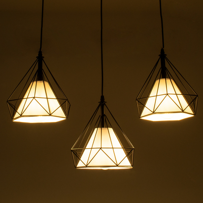 GLOBOSTAR® EIFFEL 61569 Vintage Κρεμαστό Φωτιστικό Οροφής με Ντουί 3 x E27 AC 220-240V IP20 - Μαύρο & Λευκό - Μ68 x Π25 x Υ130cm