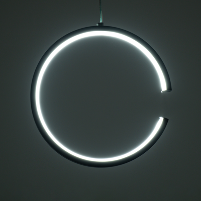 GLOBOSTAR® CEROBA 61306 Μοντέρνο Κρεμαστό Φωτιστικό Οροφής LED 12W 1320lm 360° AC 220-240V IP20 Ρυθμιζόμενο Λευκό CCT με On/Off 2700K/4500K/6000K - Lumileds SMD Chip - Μαύρο - Μ22 x Π2 x Υ22cm - 3 Χρόνια Εγγύηση