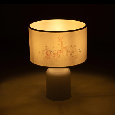 GloboStar® GIRAFFE 204-0026 Παιδικό Eπιτραπέζιο Φωτιστικό Πορτατίφ Μονόφωτο 1 x E27 IP20 Πολύχρωμο Ύφασμα με Λευκό Πλαστικό - Μ24 x Π24 x Υ32cm