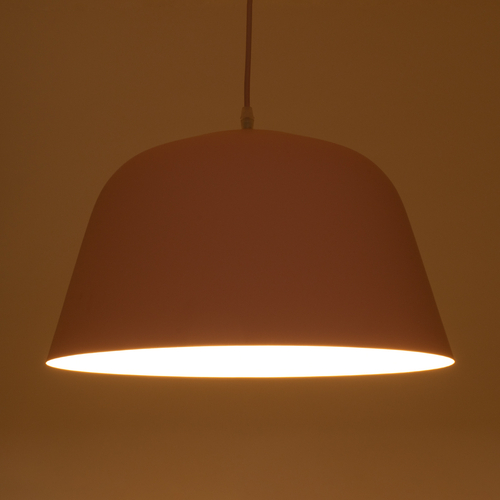GloboStar® UPVALE 01284 Μοντέρνο Κρεμαστό Φωτιστικό Καμπάνα Μονόφωτο 1 x E27 IP20 Ροζ & Λευκό Μέταλλο - Μ40 x Π40 x Υ24cm