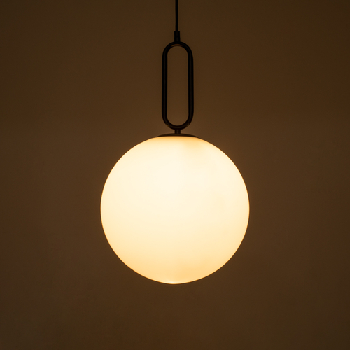 GloboStar® BELLISSIMO 61490 Μοντέρνο Κρεμαστό Φωτιστικό Μπάλα Μονόφωτο 1 x E27 IP20 Λευκό Γυαλί με Μαύρο Μέταλλο - Μ30 x Π30 x Υ52cm