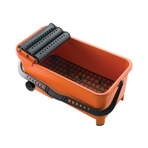 Δοχείο καθαρισμού με λαβή 20L και σφουγγάρι με λαβή 28X13cm
Διαστάσεις δοχείου: 51X27X25cm / 25678-25645