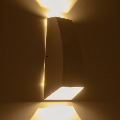 kelvo® FLUX KLV-101-0121 Μοντέρνο Φωτιστικό Τοίχου - Απλίκα LED 6W 750lm 30° AC 220-240V Αδιάβροχο IP65 Θερμό Λευκό 2700K - Bridgelux COB Chip & TÜV SÜD Driver - Λευκό Ματ - Μ5 x Π8.5 x Υ17cm - 5 Χρόνια Εγγύηση kelvo® FLUX KLV-101-0121 Μοντέρνο Φωτιστικό Τοίχου - Απλίκα LED 6W 750lm 30° AC 220-240V Αδιάβροχο IP65 Θερμό Λευκό 2700K - Bridgelux COB Chip & TÜV SÜD Driver - Λευκό Ματ - Μ5 x Π8.5 x Υ17cm - 5 Χρόνια Εγγύηση