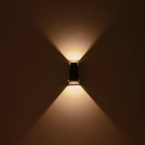 kelvo® FLUX KLV-101-0119 Μοντέρνο Φωτιστικό Τοίχου - Απλίκα LED 6W 750lm 30° AC 220-240V Αδιάβροχο IP65 Θερμό Λευκό 2700K - Bridgelux COB Chip & TÜV SÜD Driver - Μαύρο Ματ - Μ5 x Π8.5 x Υ17cm - 5 Χρόνια Εγγύηση kelvo® FLUX KLV-101-0119 Μοντέρνο Φωτιστικό Τοίχου - Απλίκα LED 6W 750lm 30° AC 220-240V Αδιάβροχο IP65 Θερμό Λευκό 2700K - Bridgelux COB Chip & TÜV SÜD Driver - Μαύρο Ματ - Μ5 x Π8.5 x Υ17cm - 5 Χρόνια Εγγύηση