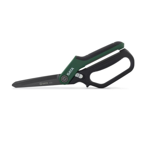 Λεπίδες ακριβείας με ακονισμένες άκρες για πιο κοφτερές κοπές και μεγαλύτερη διάρκεια ζωής της λεπίδας.
Σχεδιασμός με ελατήριο που ανοίγει αυτόματα όταν απελευθερωθεί ο μηχανισμός κλειδώματος, μειώνοντας την κόπωση του χεριού.
Ο πλήρης μεταλλικός πυρήνας επεκτείνεται μέσω της λαβής για μέγιστη αντοχή και αυξημένη ανθεκτικότητα.
Η οδοντωτή κάτω λεπίδα συγκρατεί το υλικό καθώς κόβεται, προσφέροντας αυξημένο έλεγχο κοπής και καθαρότερες κοπές.
Ο εργονομικός μοχλός γρήγορης απελευθέρωσης εξασφαλίζει συνεπή και εύκολη λειτουργία και κρατά το εργαλείο κλειστό και κλειδωμένο για ασφαλή αποθήκευση.
Λεπίδες επικαλυμμένες με τιτάνιο για αντίσταση στη διάβρωση, ανθεκτικότητα και μεγαλύτερη διάρκεια ζωής του εργαλείου.
Λαβές με άνετη επένδυση και υφή μαλακής λαβής που προσφέρουν κορυφαία άνεση και έλεγχο.
Χρησιμοποιούνται για το κόψιμο χαρτιού, χαρτονιού, βαρέων υφασμάτων, σχοινιού, δέρματος, πλαστικών και άλλων υλικών. / ST93129