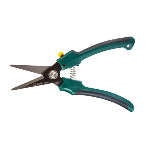 Αντιολισθητικό ψαλίδι
Με κοφτερές και ανθεκτικές λεπίδες εξαιρετικής επεξεργασίας.
Βελτιστοποιημένη γωνία λεπίδας για ακριβές αποτέλεσμα κοπής.
Η ελατηριωτή δράση βοηθά στη μείωση της κόπωσης του χεριού.
Η αντιολισθητική λαβή δύο τόνων από TPE προσφέρει εξαιρετική άνεση και κράτημα.
Χρησιμοποιούνται για το κόψιμο υφάσματος kevlar, χαλκού, δέρματος, χαρτονιού, πλαστικών πλακών, λεπτού αλουμινίου, μαλακών καλωδίων και άλλων υλικών. / ST93121