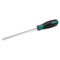 Κατσαβίδι με λαβή 2 υλικών Soft Grip ίσιο 3Χ150mm. Κατασκευασμένη από κράμα χάλυβα υψηλής απόδοσης για
μέγιστη αντοχή και διάρκεια ζωής
 Λαβή μαλακής πρόσφυσης από διπλό υλικό ανθεκτική στις
κρούσεις, που προσφέρει εργονομική και ισχυρή λαβή.
 Κομψός σχεδιασμός λαβής για μέγιστη δύναμη, άνεση χρήστη
και καλύτερη πρόσβαση
 Ανθεκτική σε λάδια και διαλύτες λαβή, που εξασφαλίζει
μεγαλύτερη διάρκεια ζωής του εργαλείου
 Ατσάλι κράματος χρωμίου-βαναδίου (Cr-V) για εξαιρετική
αντοχή και διάρκεια.
 Διαθέτει μαγνητική άκρη
 Ανταποκρίνεται ή υπερβαίνει τις προδιαγραφές ASME
B107.600 / ST63404SC